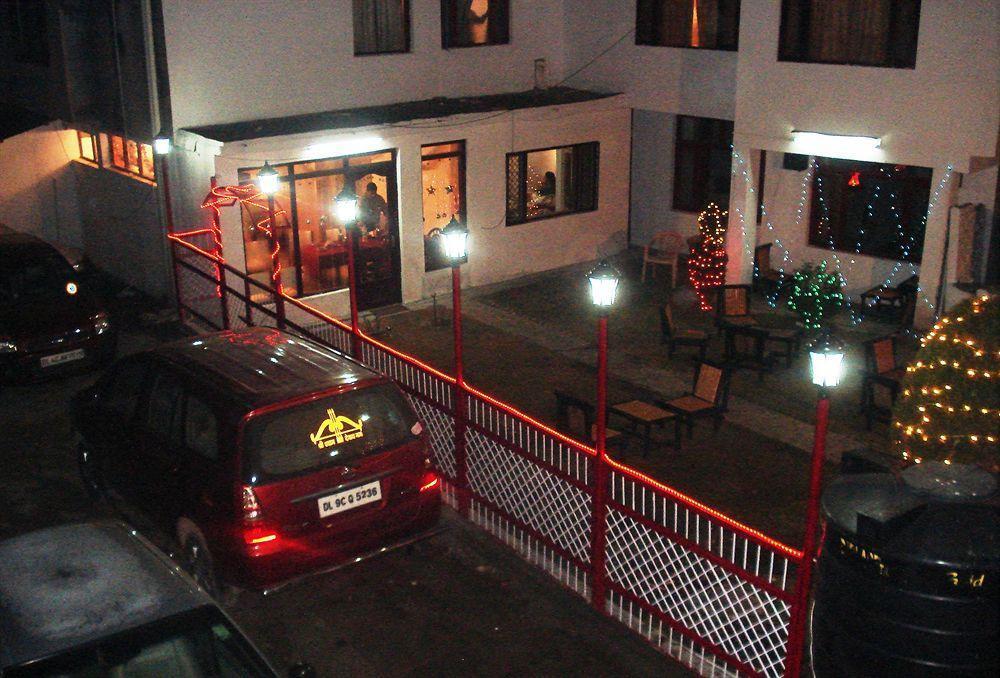 Hotel Vintage Manali  Exterior photo